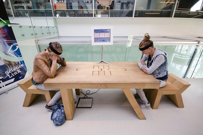 Speel het spel met je hersenen ©Science LinX.
