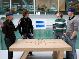 The more relaxed you are during this game of table football, the more chance you’ll have of winning! ©Brechje Hollaardt.