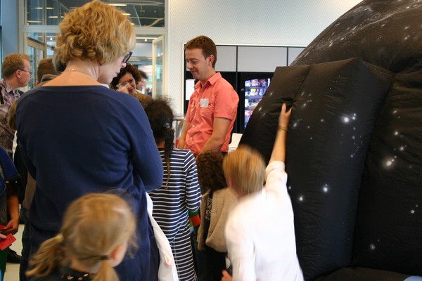 The entrance of the mobile planetarium