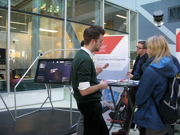 Students find out about all science programmes during the Open Day | Photo Science LinX