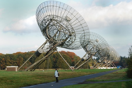 Westerbork Sythesis Radio Telescope | Photo ASTRON