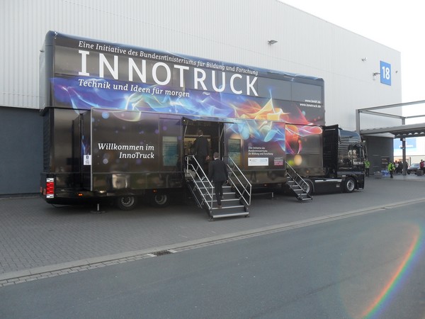 The German cousin of our 'Your Energy for Tomorrow' truck | Photo Daan Wesselink / Science LinX