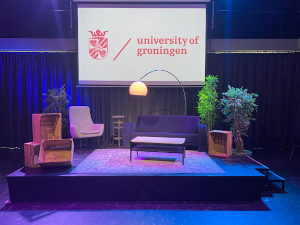 Voorbeeld van een podium dat we gebouwd hebben.