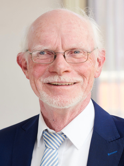 Profielfoto van prof. dr. mr. A.E. (Alex) Harteveld