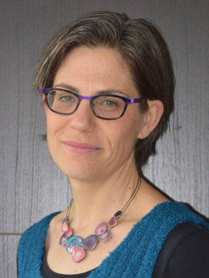 dr. E.J.M. (Esther) Vertelman