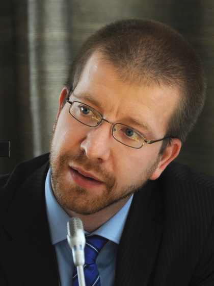 dr. F. Giumelli