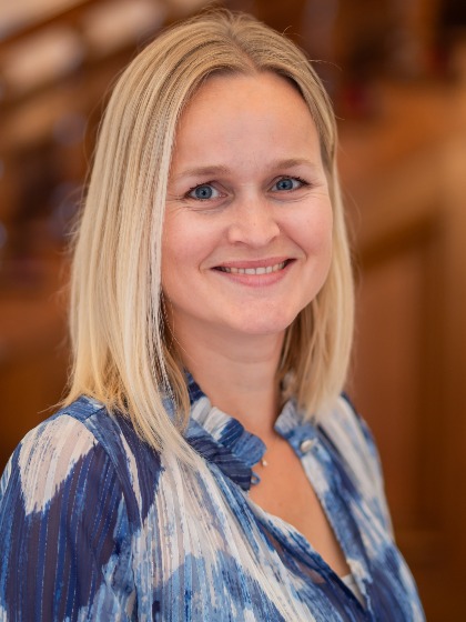 dr. H. (Hilde) Tjeerdema