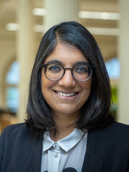 dr. I.S.E. (Indira) van der Zande