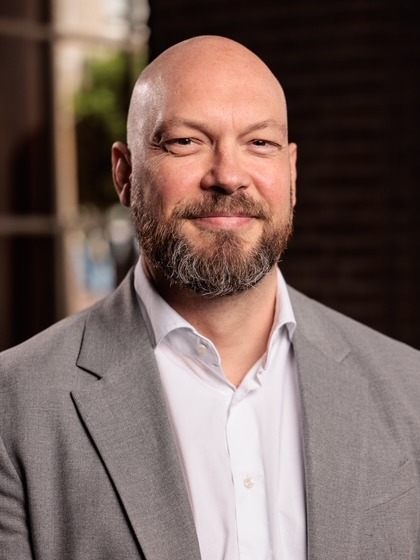 dr. K. (Konstantin) Mierau