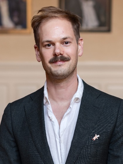 Profielfoto van dr. L.A.W.J. (Lars) de Wildt
