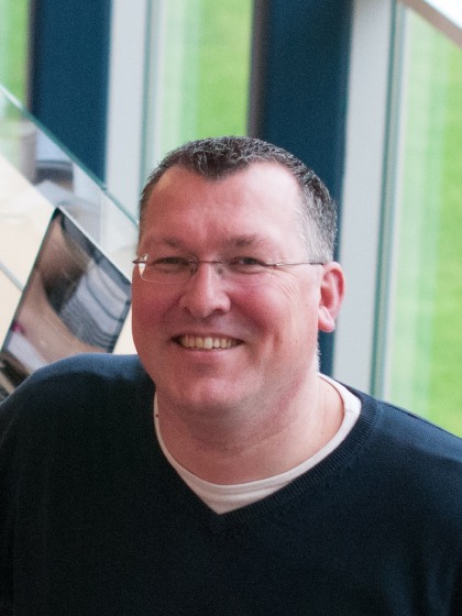 drs. M.E. (Mark) Helmantel