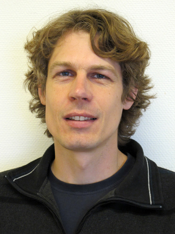 dr. M. (Mark) de Vries
