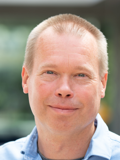 Profile picture of prof. dr. P.H.J. (Peter) van der Voort