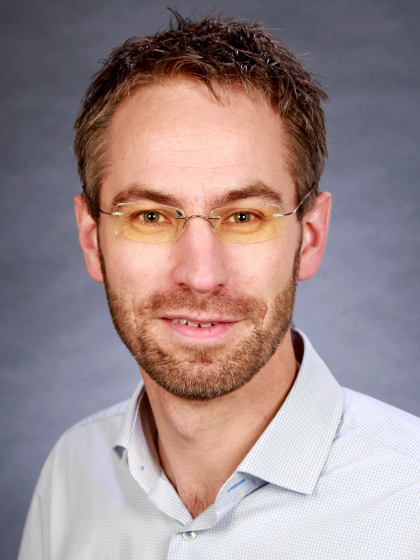 Profielfoto van prof. dr. P. (Pim) van der Harst