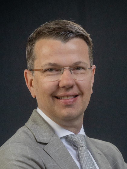 Profielfoto van mr. dr. R.E. (Ronald) Brinkman