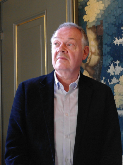 dr. R.W.M. (Remi) van Schaik