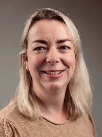 Profile picture of S.R. (Sandra) van der Veen