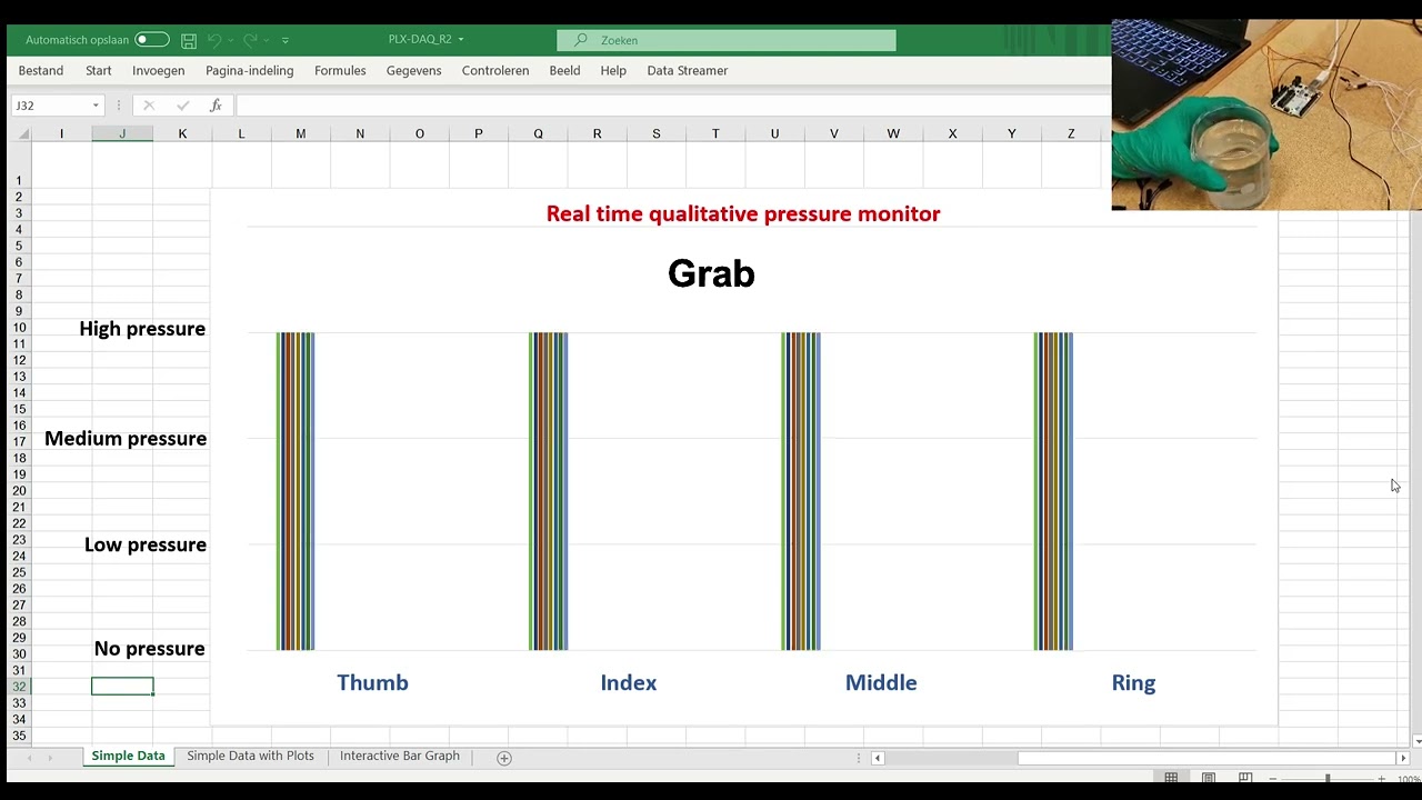 Beaker grab - qualitative pressure change while grabbing a filled beaker