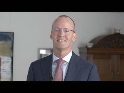Klaas Knot, president at the Dutch Central Bank | FEB alumnus video portrait