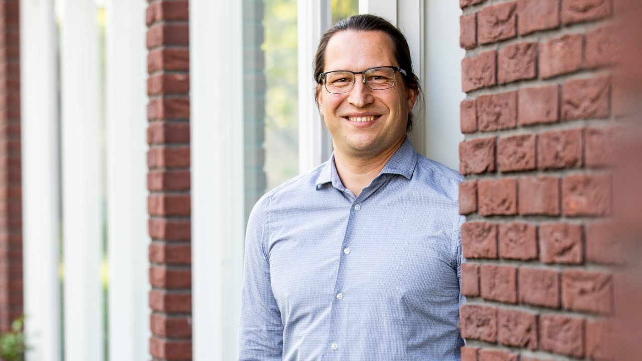 Jochen Mierau roept Nederland op om meer onderzoek naar het coronavirus mogelijk te maken