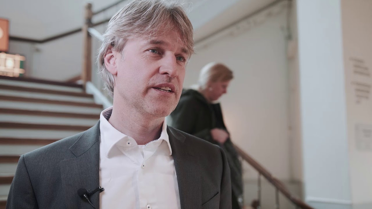 On digital society and democracy
