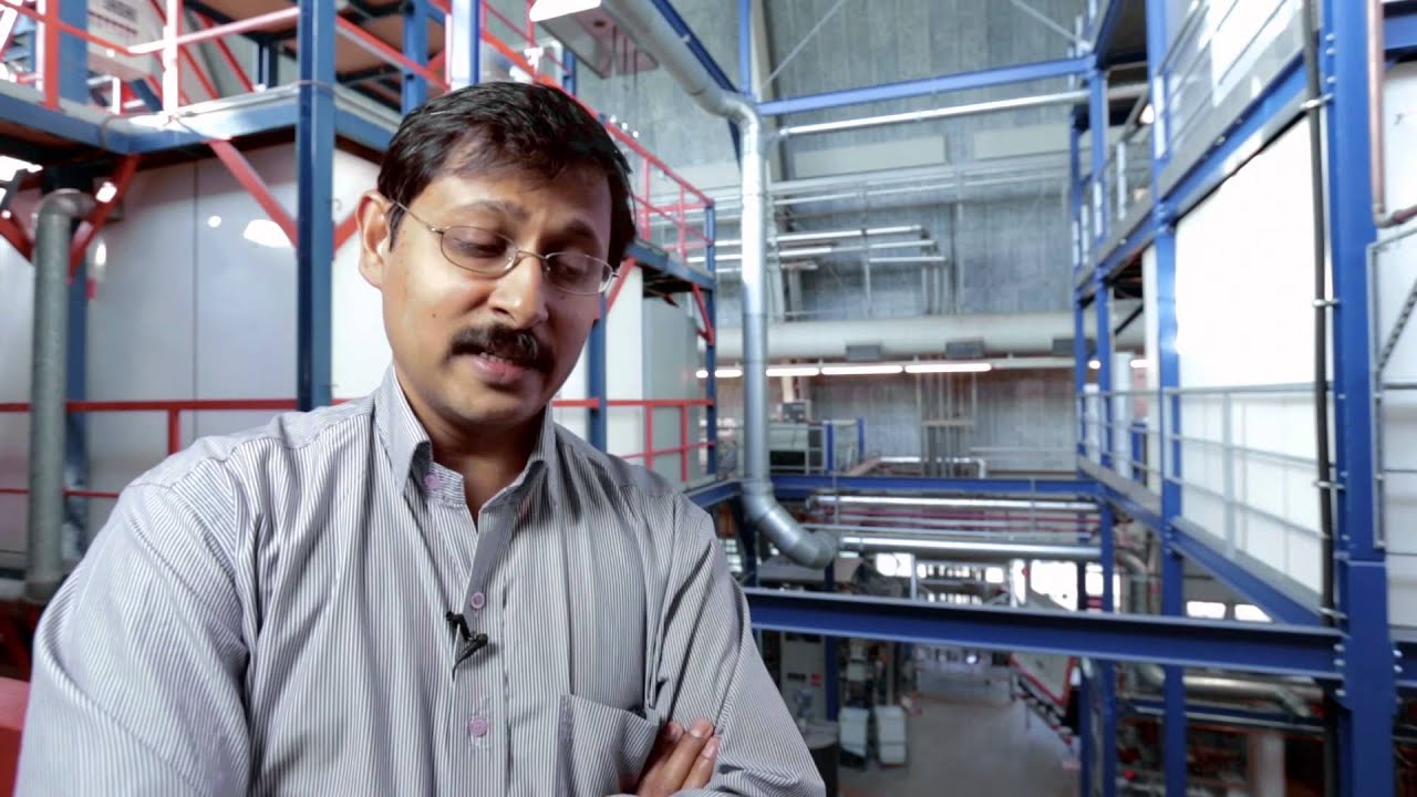 Reinvent the toilet, het project aan de TU Delft met Aravind (te zien in de still van deze video)